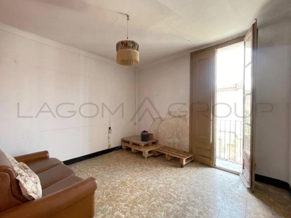 Imagen 4 de CASA PARA REFORMAR EN CERVERA!!