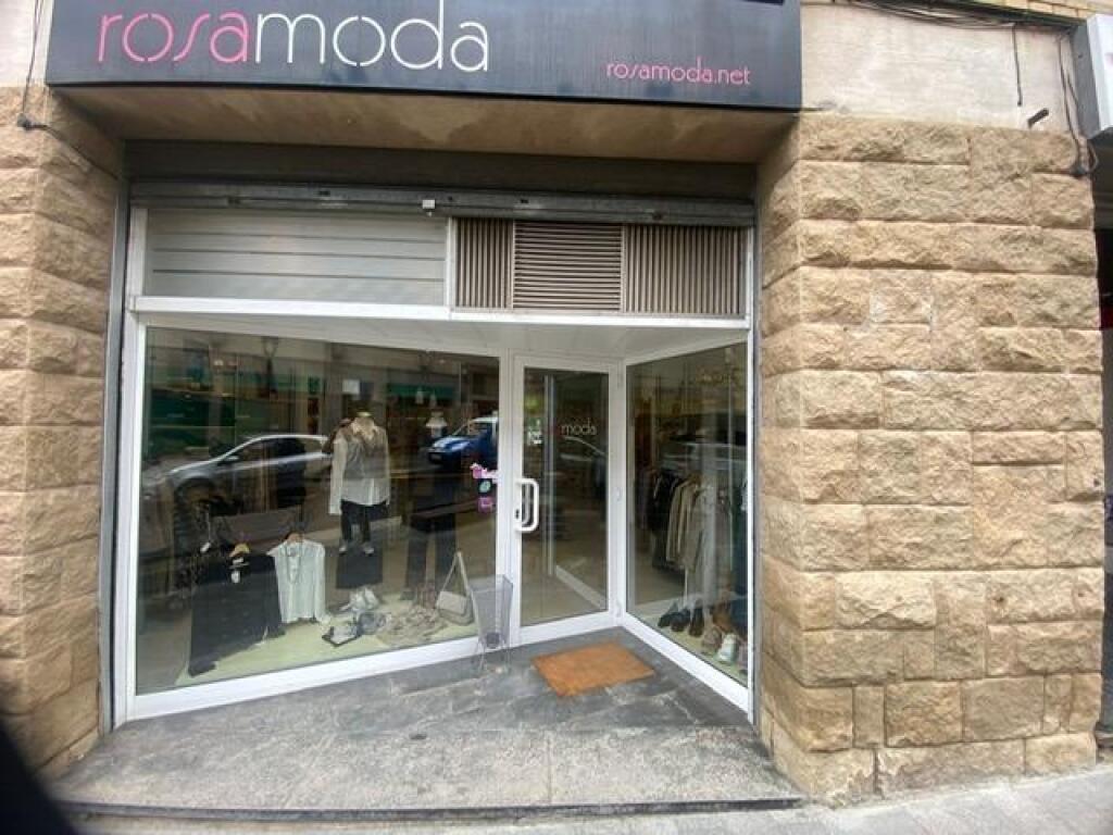 Imagen 2 de Local céntrico en Taradell !!