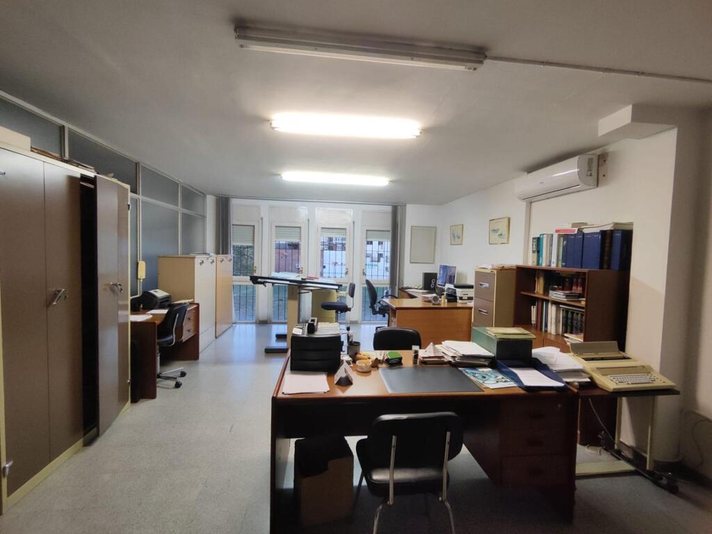 Imagen 4 de OFICINA EN EL CENTRO DE GRANOLLERS