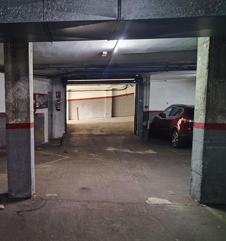 Imagen 2 de PARKING EN EL CENTRO DE GRANOLLERS