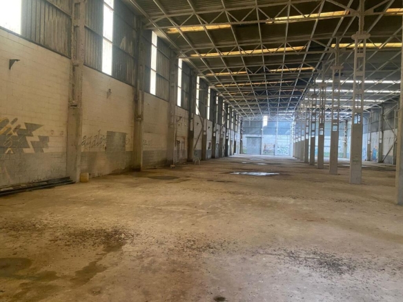 Imagen 3 de NAVE EN ALQUILER EN LA LLAGOSTA