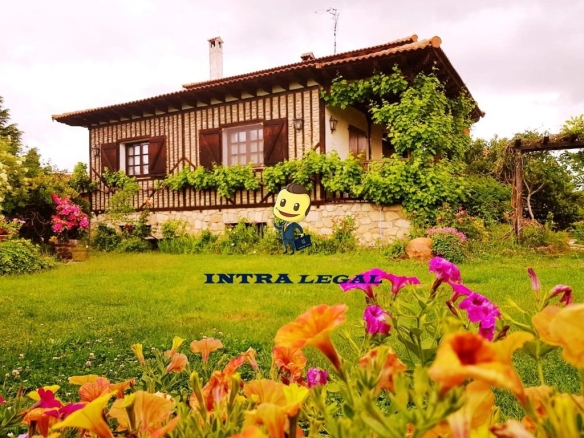 Imagen 2 de CHALET EN VILLAMAYOR.