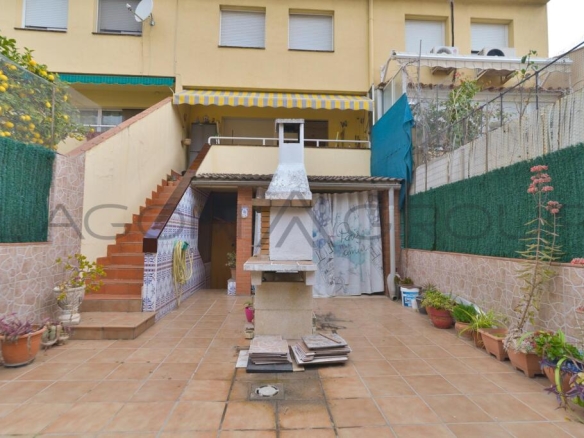 Imagen 2 de Casa adosada en Abrera