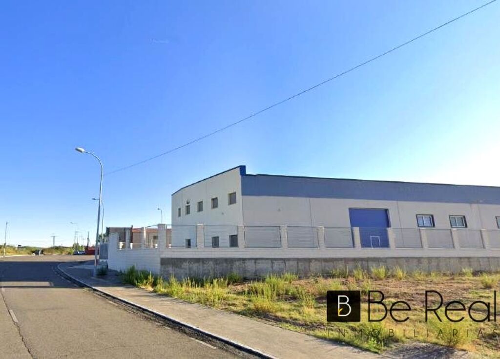 Imagen 3 de DISPONIBLE EN VENTA NAVE INDUSTRIAL CORIA (CÁCERES).