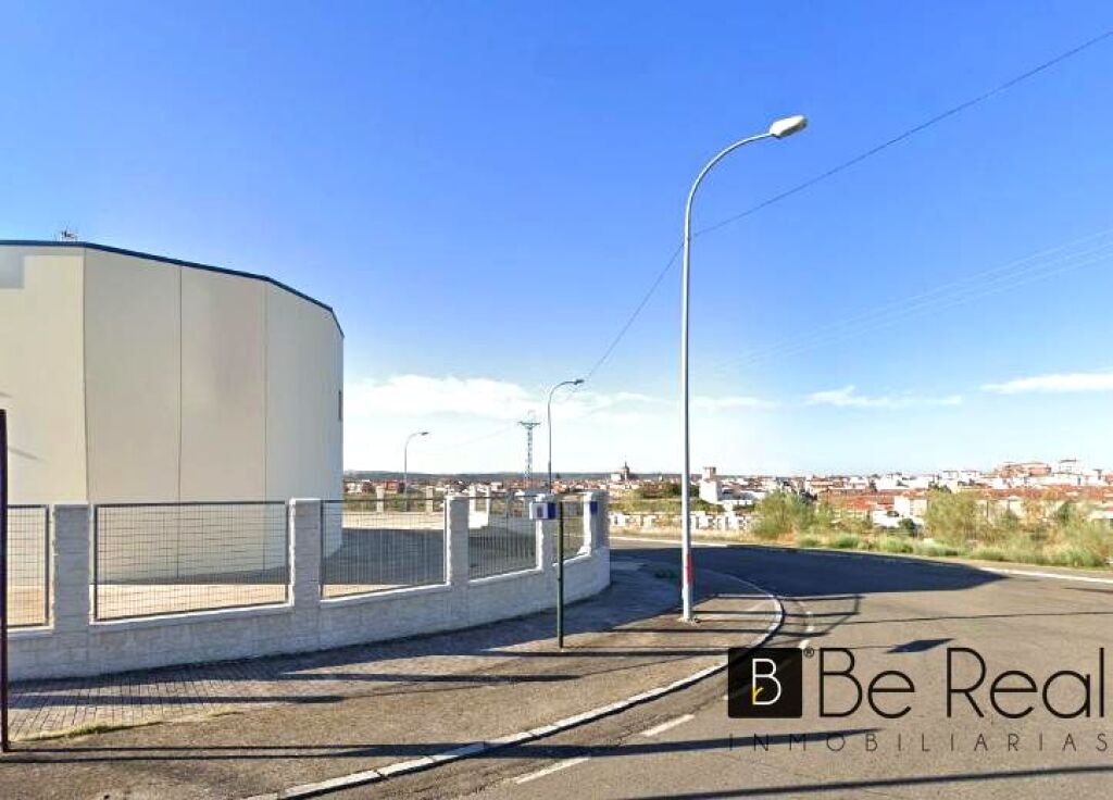 Imagen 4 de DISPONIBLE EN VENTA NAVE INDUSTRIAL CORIA (CÁCERES).