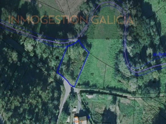 Imagen 1 de Parcela en Venta en Sumio (Santiago) La Coruña
