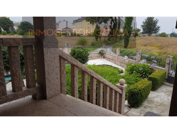Imagen 3 de Casa-Chalet en Venta en Cerceda La Coruña
