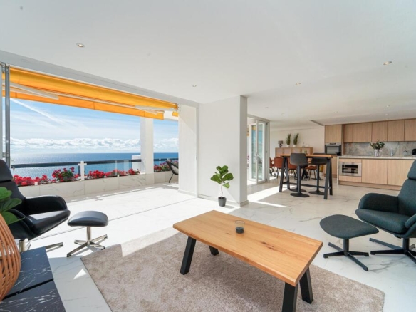 Imagen 4 de Ático único y absolutamente fantástico en Montemarina – vistas panorámicas y lujo en dos niveles