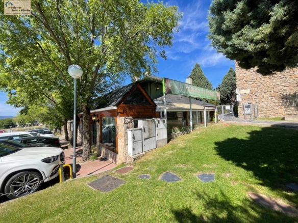 Imagen 1 de Chalet pareado en la zona mas comercial de la urbanización - El Club del Propietario Imagen 1 de Chalet pareado en la zona mas comercial de la urbanización