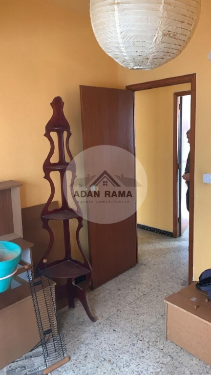 de 70m2 con 3 dormitorios y 1 baño