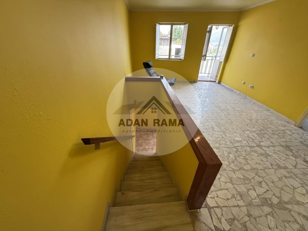 de 123m2 con 2 dormitorios y 2 baños