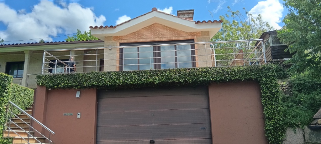 Imagen 2 de Casa-Chalet en Venta en Tebra Pontevedra
