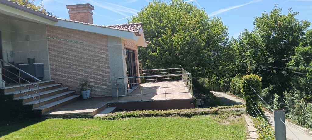 Imagen 4 de Casa-Chalet en Venta en Tebra Pontevedra