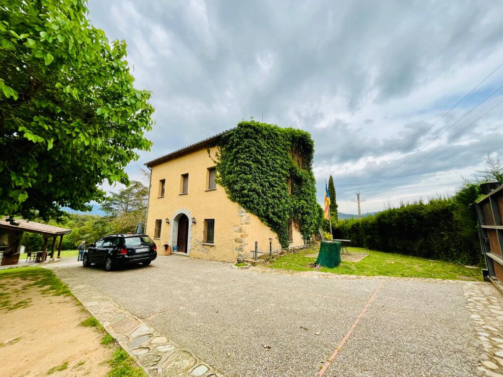 Imagen 2 de Casa-Chalet en Venta en Bescano Girona