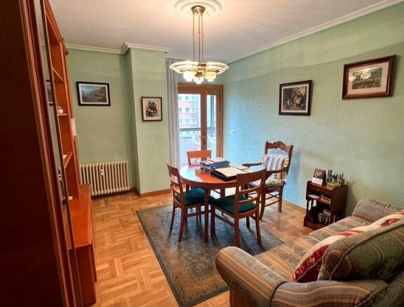 Imagen 2 de Estupendo y amplio piso en venta. Palencia