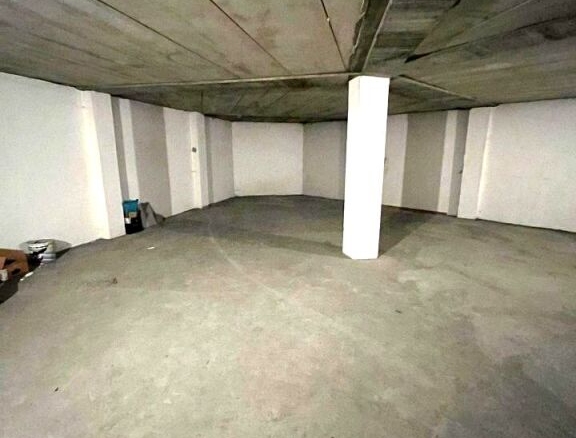 Imagen 2 de Local diáfano en alquiler