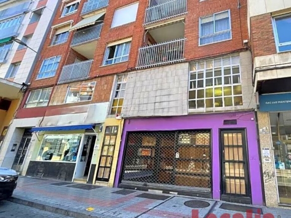 Imagen 2 de Interesante local de dos plantas en Palencia.