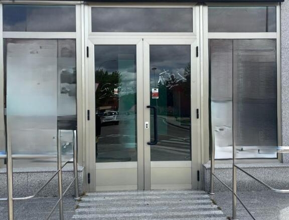 Imagen 2 de Amplio y atractivo local comercial en Palencia.