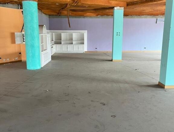 Imagen 1 de Amplio y atractivo local comercial en Palencia.