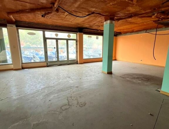 Imagen 2 de Amplio local para múltiples actividades