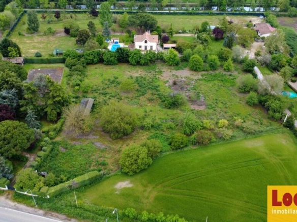 Imagen 3 de Casa con terreno vallado y piscina en Palencia