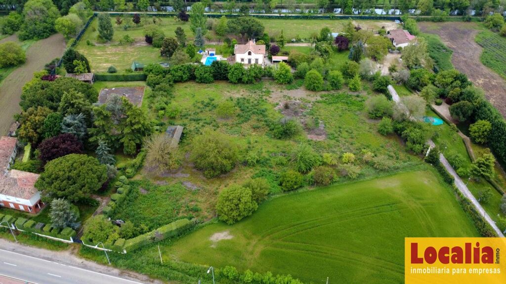 Imagen 3 de Casa con terreno vallado y piscina en Palencia
