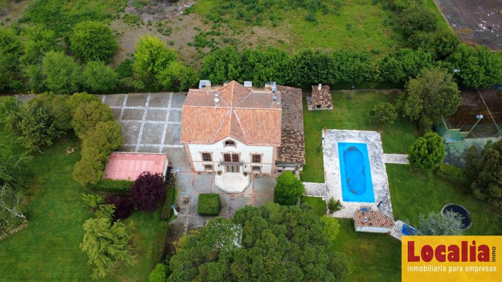 Imagen 4 de Casa con terreno vallado y piscina en Palencia