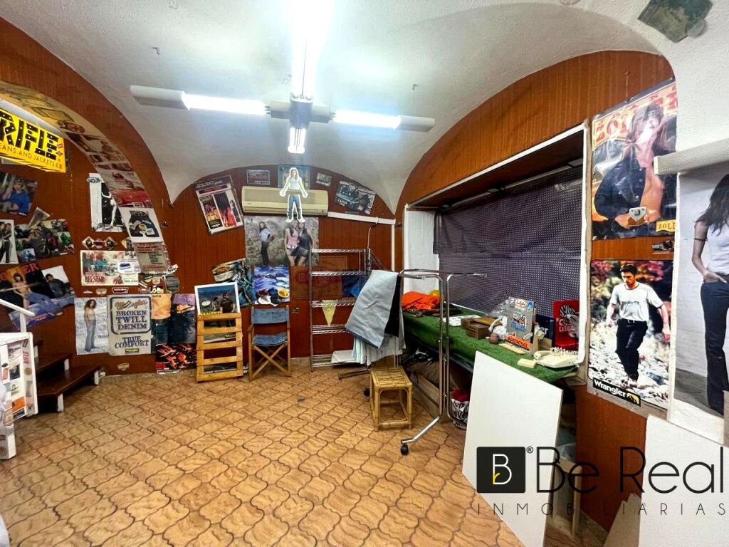 Imagen 4 de LOCAL COMERCIAL EN VENTA EN EL CENTRO DE CÁCERES
