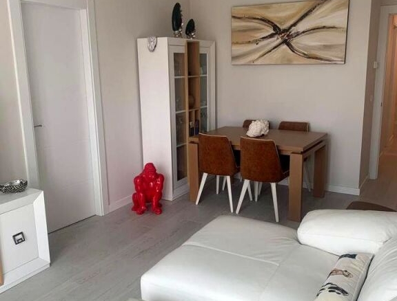 Imagen 3 de Piso moderno de 2 habitaciones con garaje doble