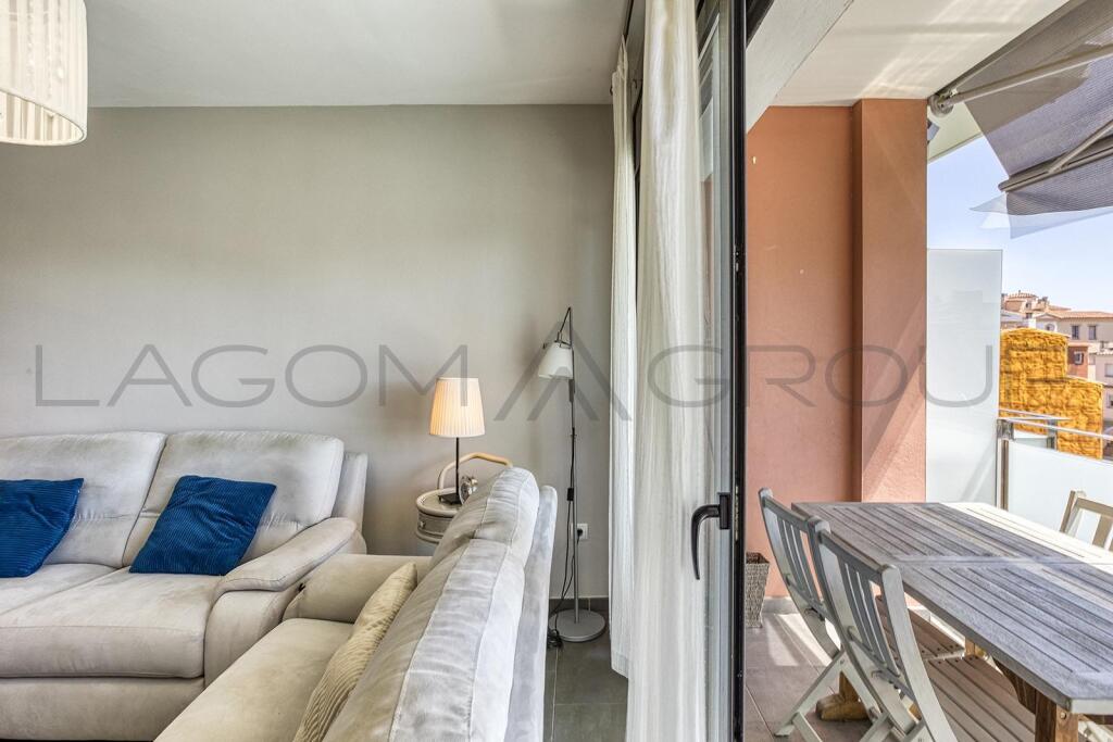 Imagen 2 de Piso de 85 m² en pleno centro de Empuriabrava
