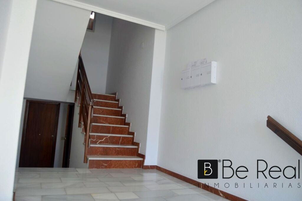 Imagen 4 de EDIFICIO COMPLETO EN VENTA EN EL CENTRO DE VILLANUEVA DE LA SERENA