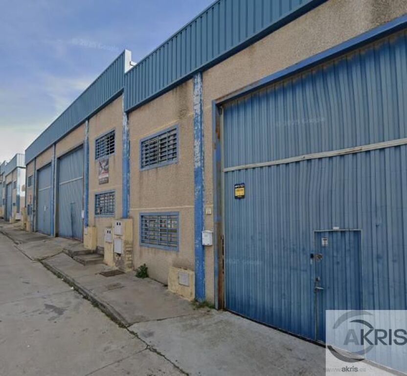 Imagen 2 de NAVE INDUSTRIAL EN SERRANILLOS DEL VALLE