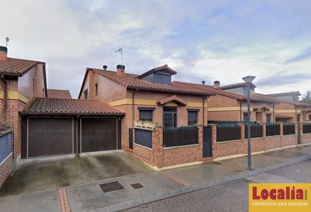 Imagen 2 de Chalet adosado en Valladolid