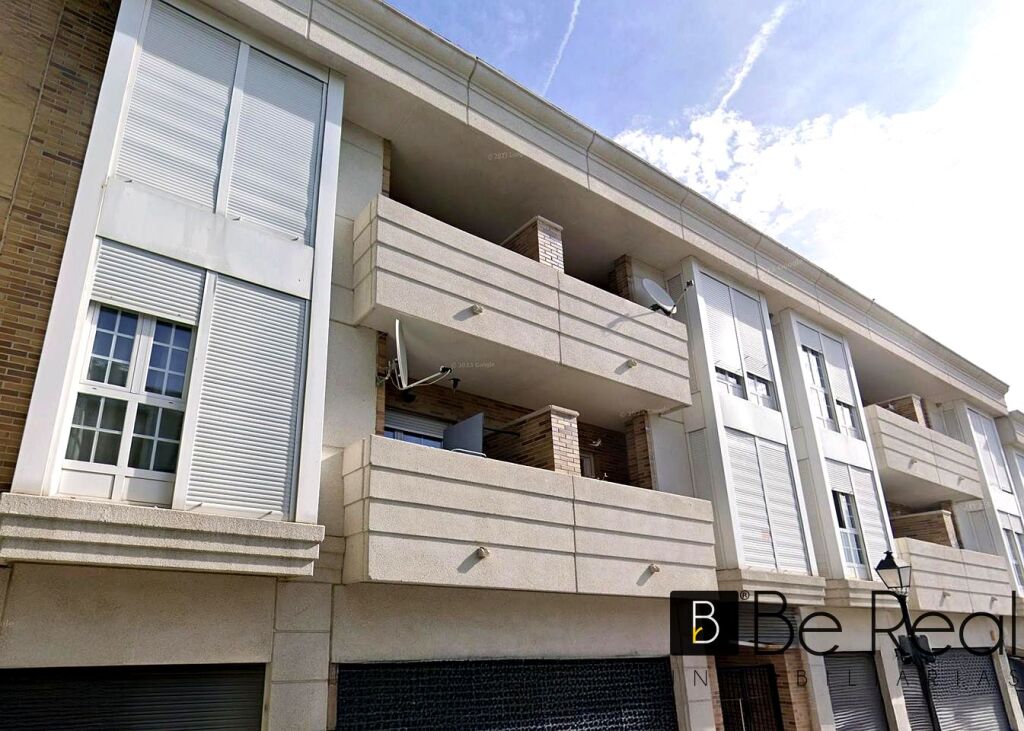 Imagen 2 de ¡EN ALQUILER! PISO DE 2 HABITACIONES CON PLAZA DE GARAJE CERCA DE LA UAX EN VILLANUEVA DE LA CAÑADA.
