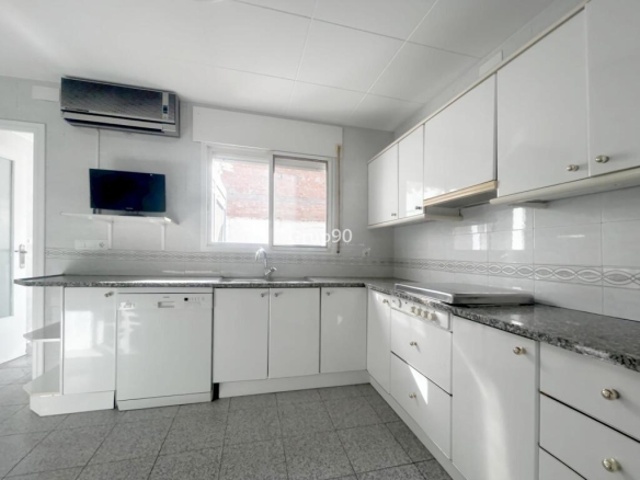 Imagen 4 de CASA EN VENTA EN PUIGVERD DE LLEIDA – ¡UNA OPORTUNIDAD ÚNICA!