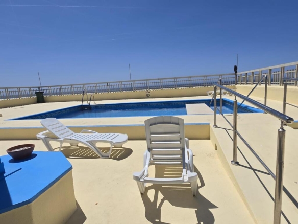 Imagen 4 de Oportunidad frente al mar en el corazón de Marbella