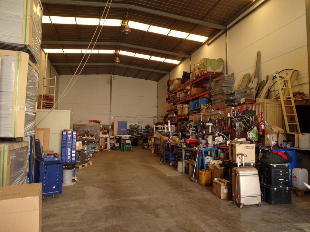 Imagen 3 de VENTA DE NAVE INDUSTRIAL EN ARINAGA
