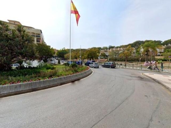 Imagen 3 de EN VENTA PISO OCUPADO POR PERSONA SIN JUSTO TÍTULO