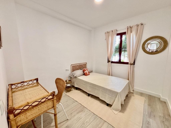 Imagen 4 de Piso en Venta en Casares Málaga