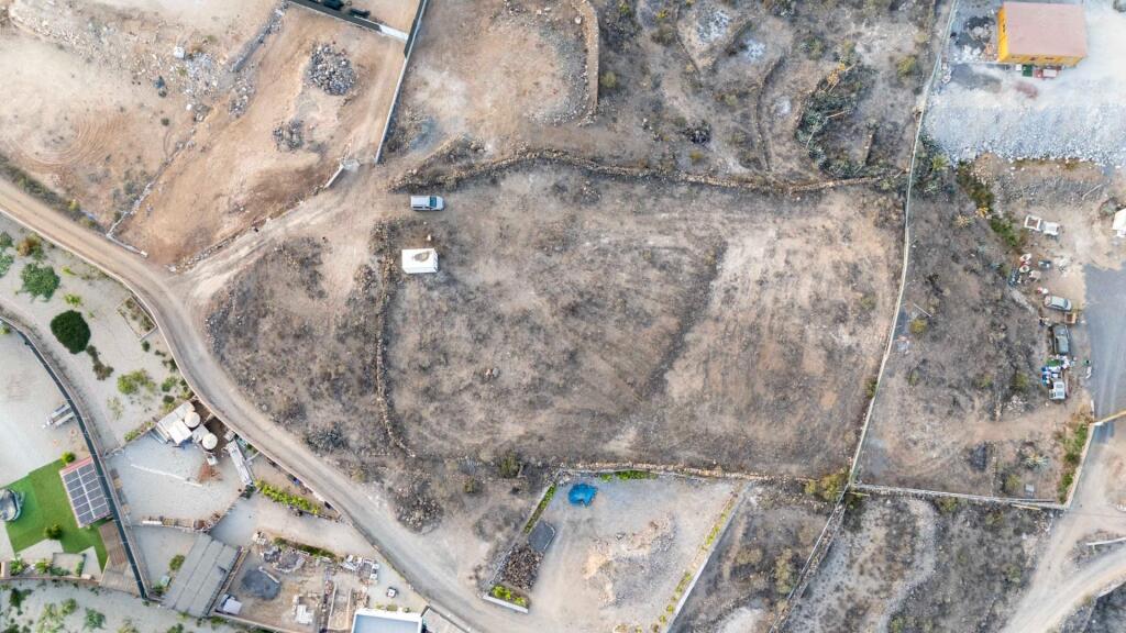 Imagen 4 de SE VENDE TERRENO RÚSTICO CON VISTAS AL MAR Y A LA MONTAÑA – SAN MIGUEL DE ABONA – 3.380 m²