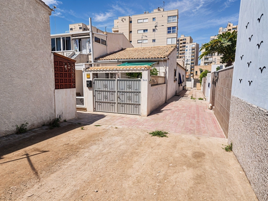 Imagen 4 de Adosada en Venta en Nueva Torrevieja Alicante