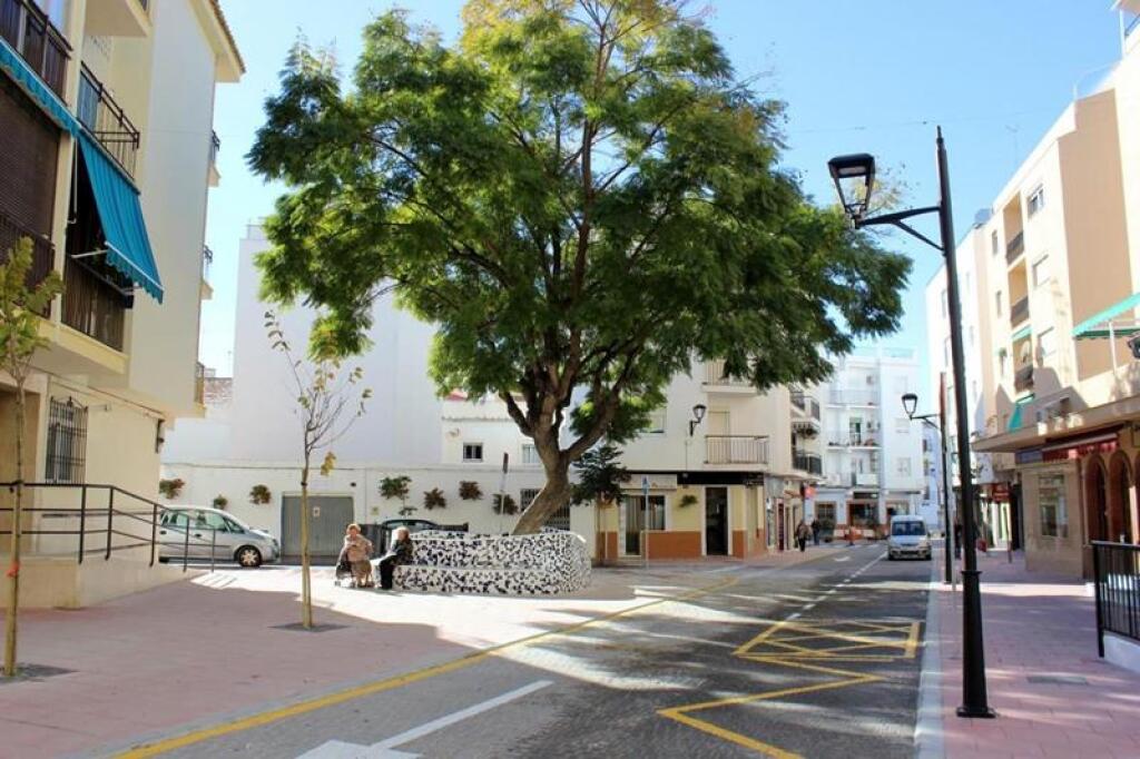 Imagen 2 de MAGNIFICA PROPIEDAD TOTALMENTE REFORMADA EN EL CENTRO DE ESTEPONA