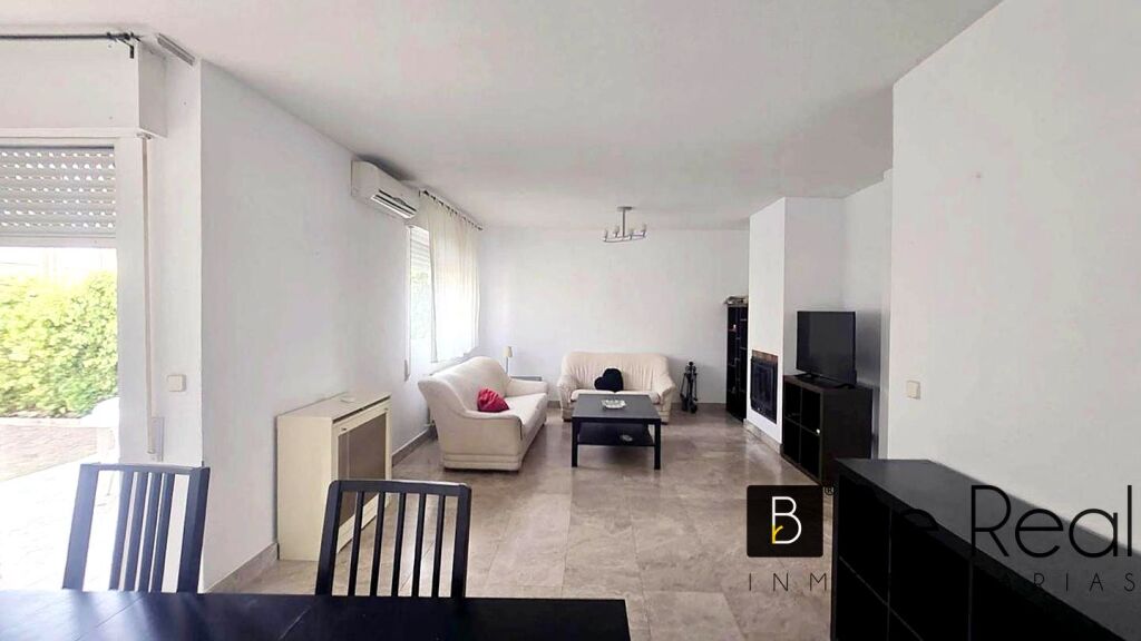 Imagen 3 de ESTUDIANTES ALQUILER DE 4 HABITACIONES EN CHALET PAREADO EN VILLANUEVA DE LA CAÑADA (MADRID).