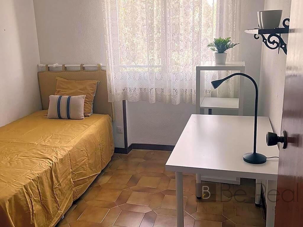 ULTIMA HABITACÓN CON PLAZA DE GARAJE EN VILLANUEVA DE LA CAÑADA (MADRID)