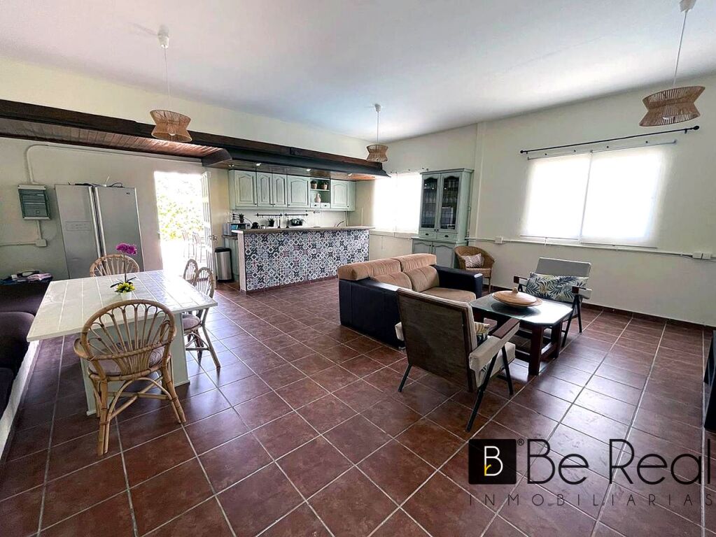 Imagen 3 de ¡EN ALQUILER! EXCELENTE PISO INDEPENDIENTE CON PISCINA EN CHALET DE VALDEMORILLO.