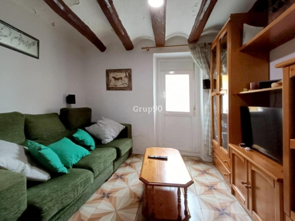 Imagen 1 de Casa de pueblo en venta en el centro de Bell-lloc d'Urgell ✨ ¡Oportunidad única a solo 14 minutos de Lleida!