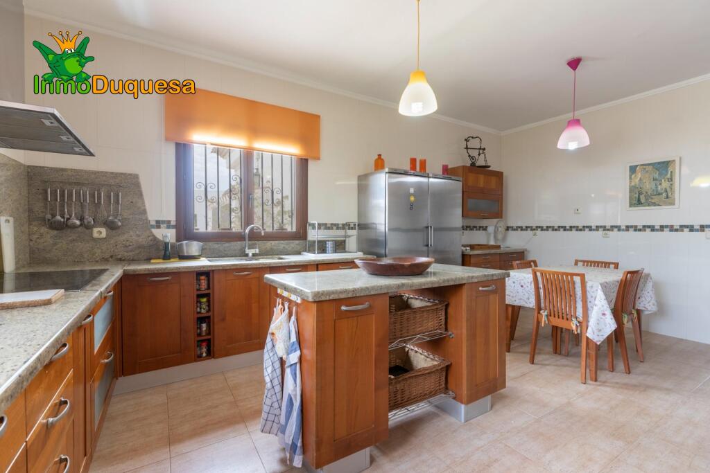 Imagen 4 de PRECIOSO Chalet en una planta en MOTRIL