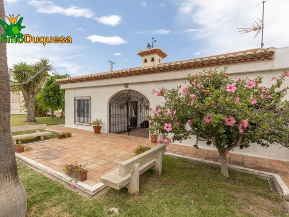 Imagen 1 de PRECIOSO Chalet en una planta en MOTRIL - El Club del Propietario Imagen 1 de PRECIOSO Chalet en una planta en MOTRIL