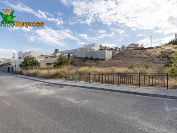 Imagen 1 de TERRENO URBANO en Altos de La Zubia - El Club del Propietario Imagen 1 de TERRENO URBANO en Altos de La Zubia