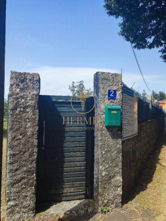 Imagen 2 de Se vende casa con licencia en Budiño